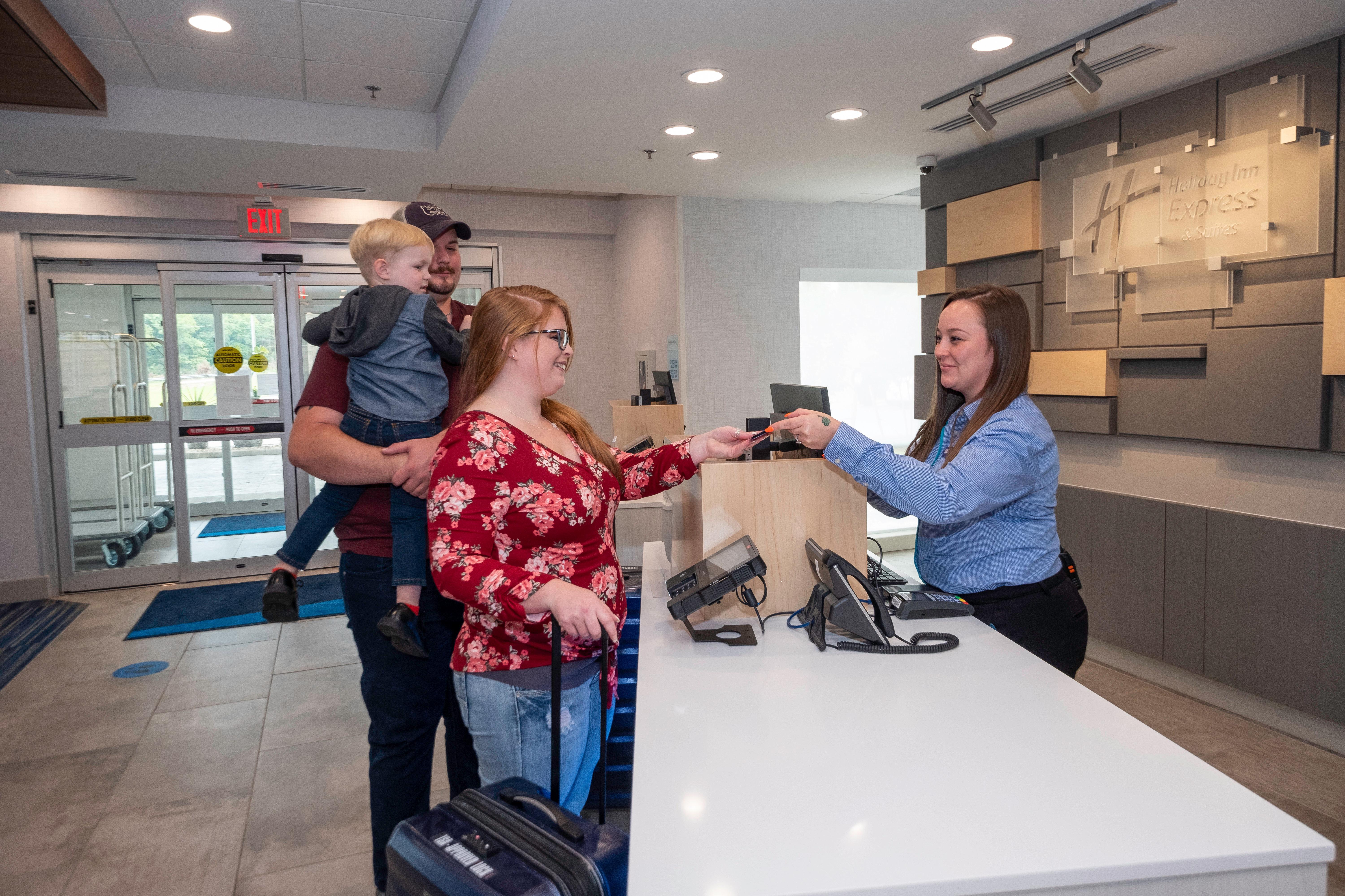 Holiday Inn Express & Suites - Staunton By Ihg Luaran gambar