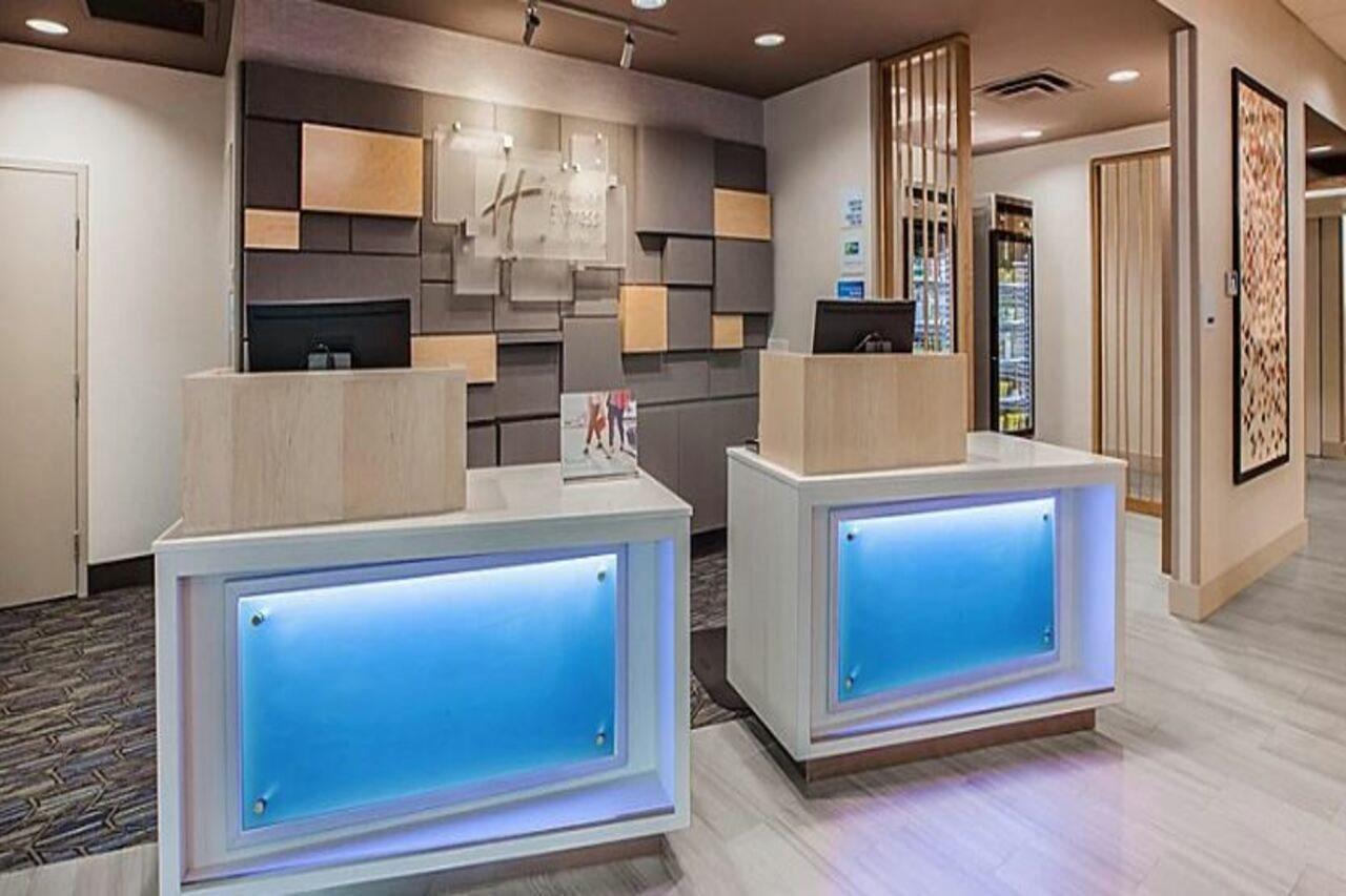 Holiday Inn Express & Suites - Staunton By Ihg Luaran gambar